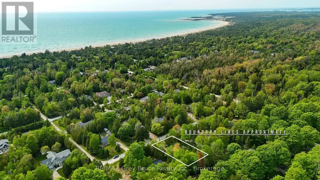 425 Dufferin Avenue, South Bruce Peninsula